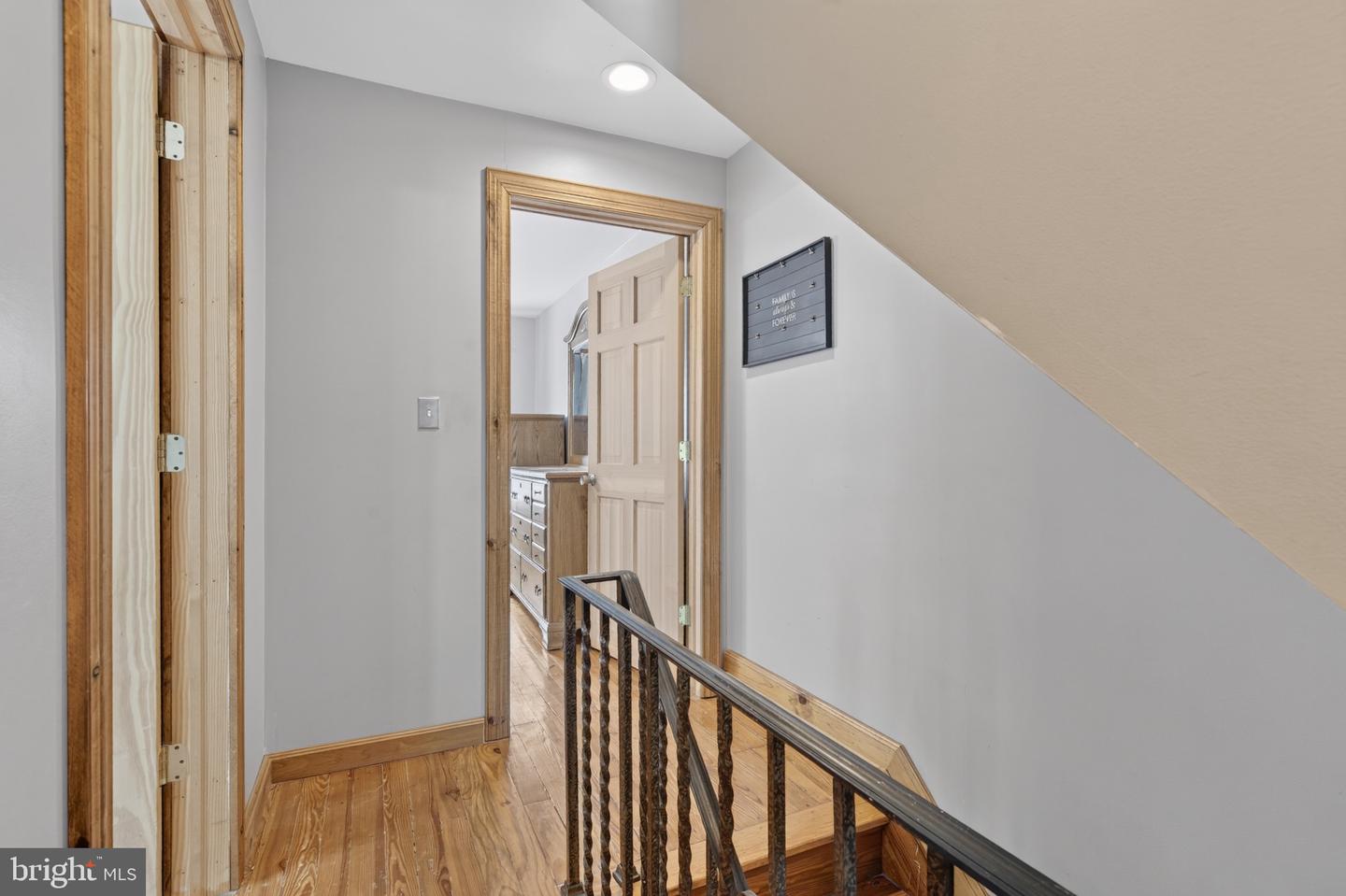 43 E Phillips St Property Photo 24