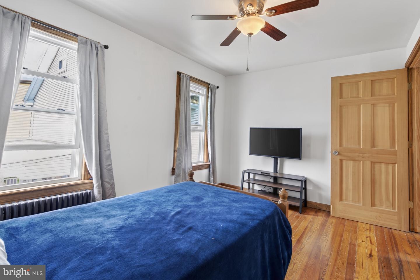 43 E Phillips St Property Photo 31