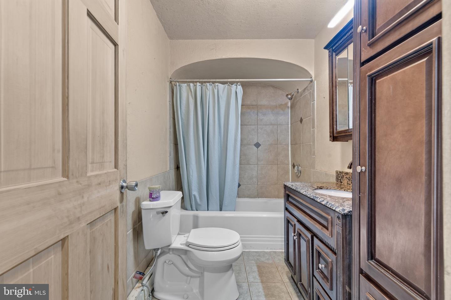 43 E Phillips St Property Photo 34