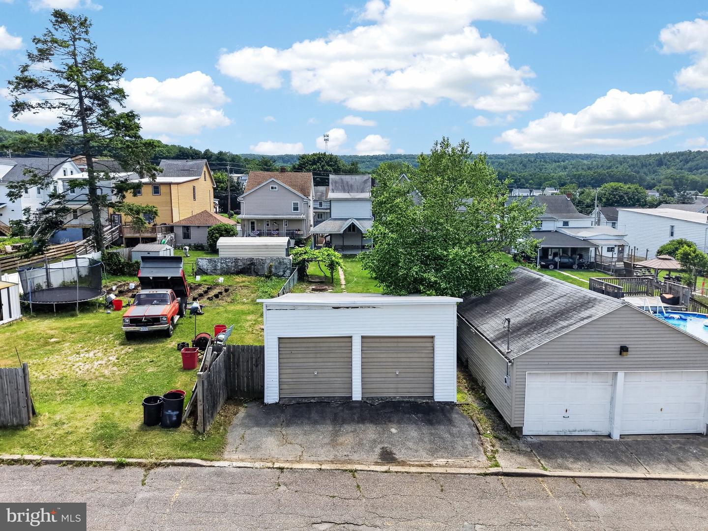 43 E Phillips St Property Photo 47