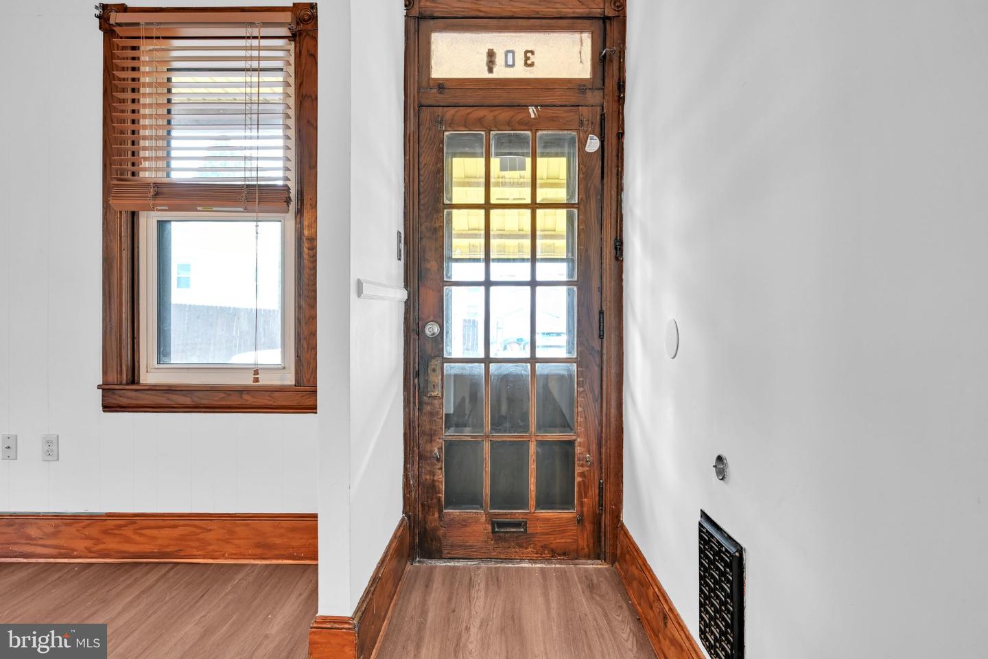 308 N 3rd St Property Photo 5