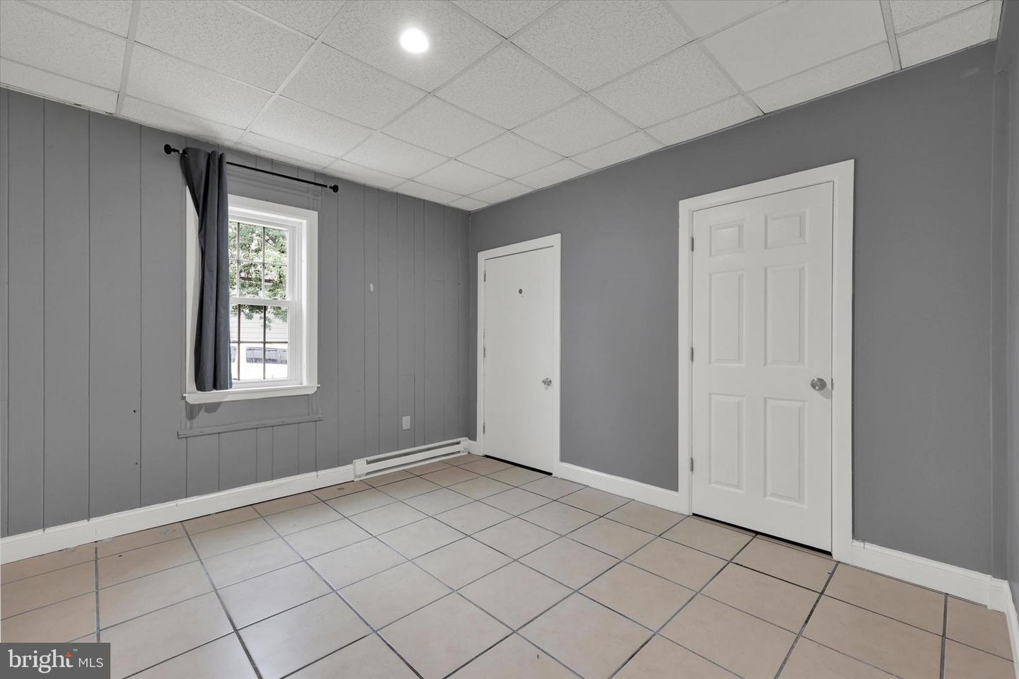 356 E Union St Property Photo 5