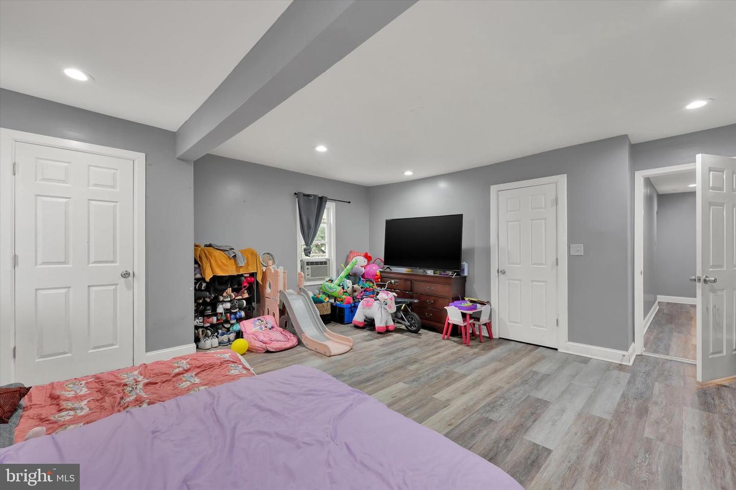 356 E Union St Property Photo 19