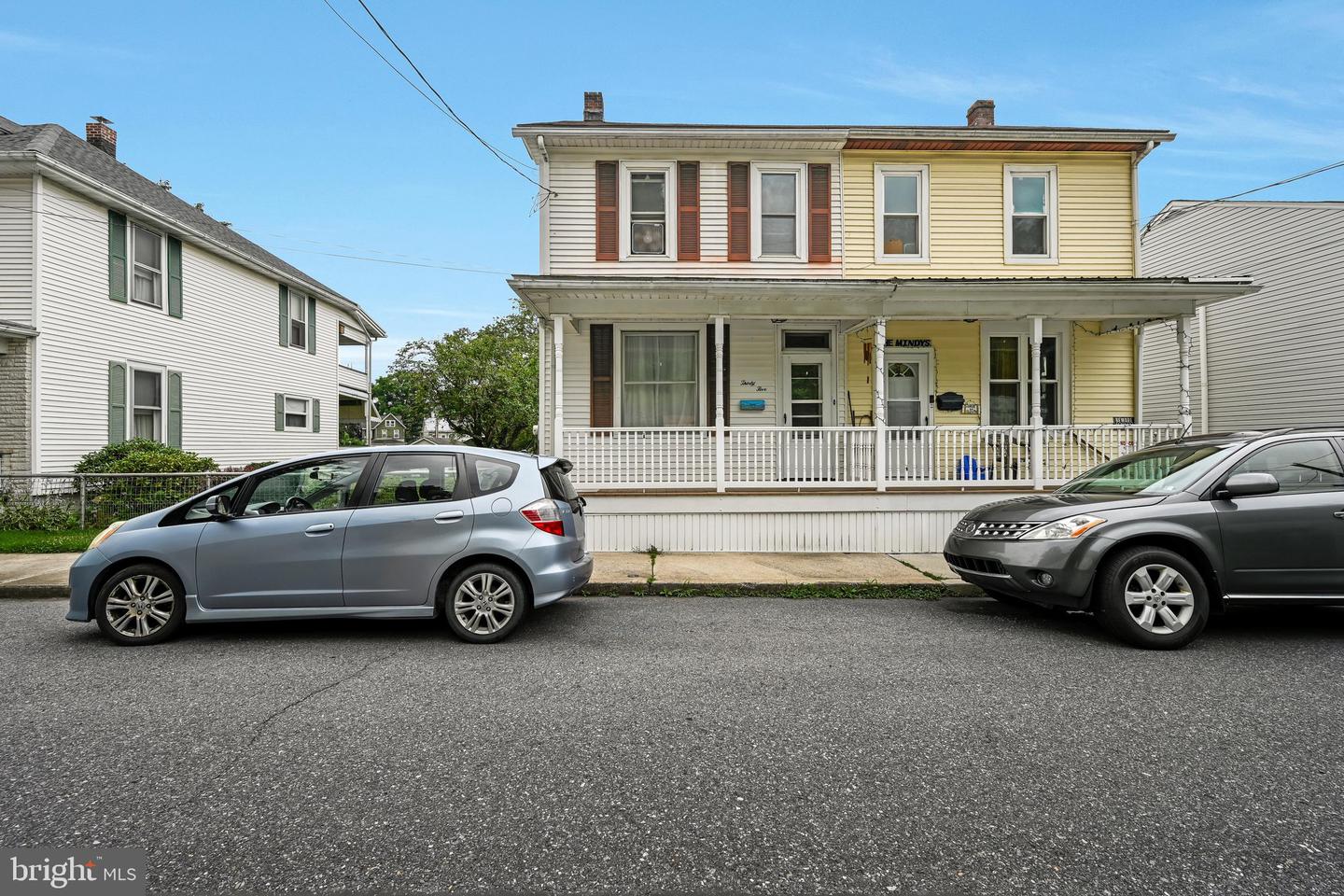 35 Clay St Property Photo 2