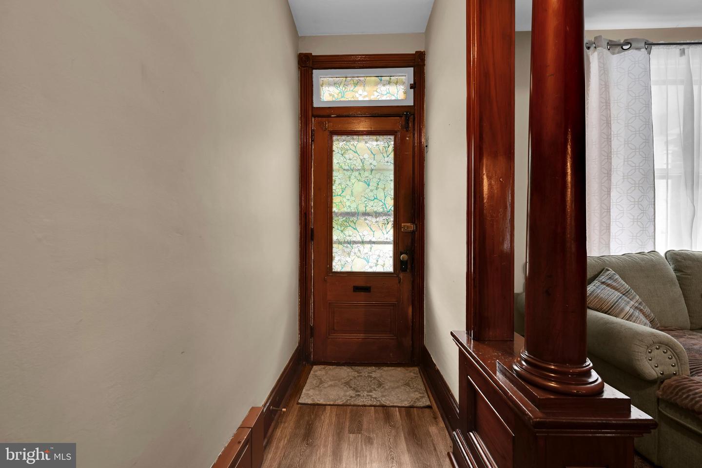 35 Clay St Property Photo 5