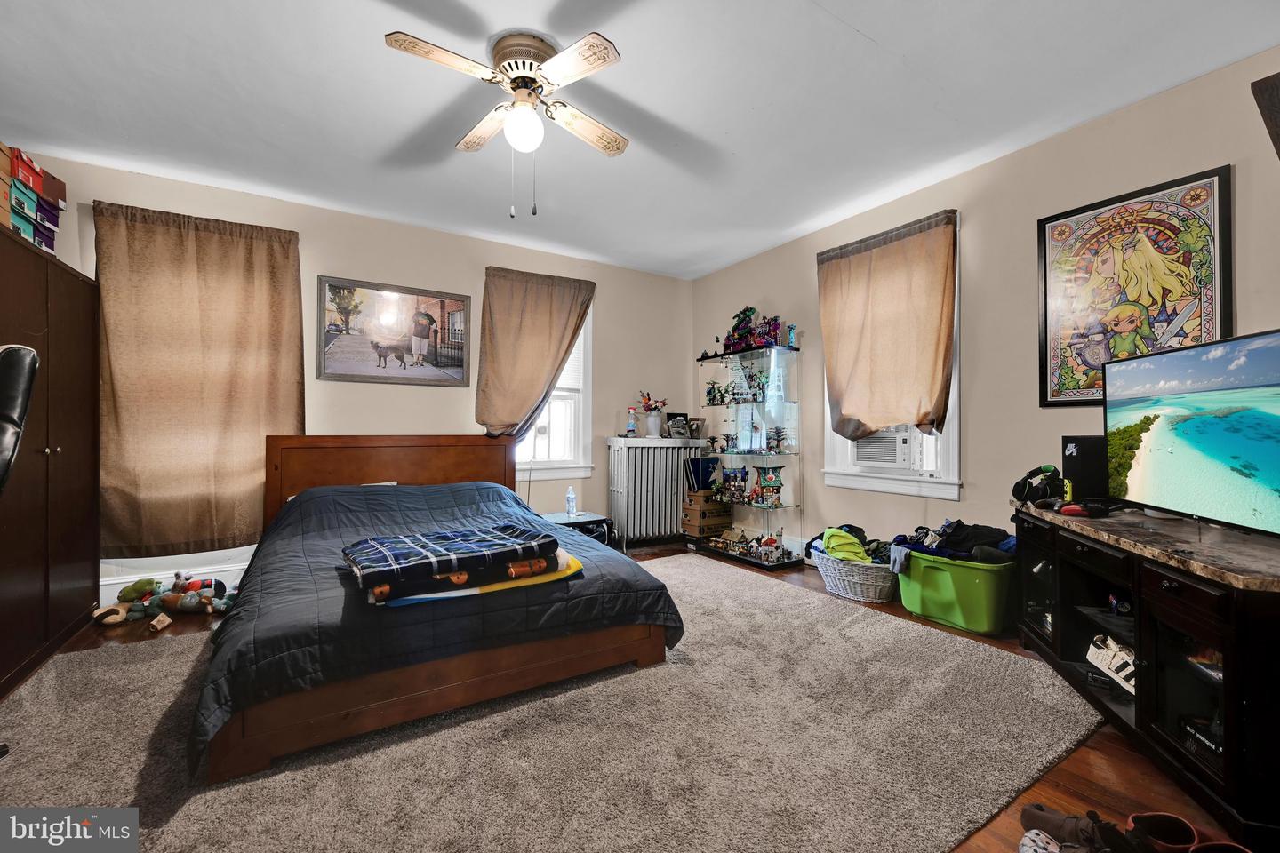 35 Clay St Property Photo 15