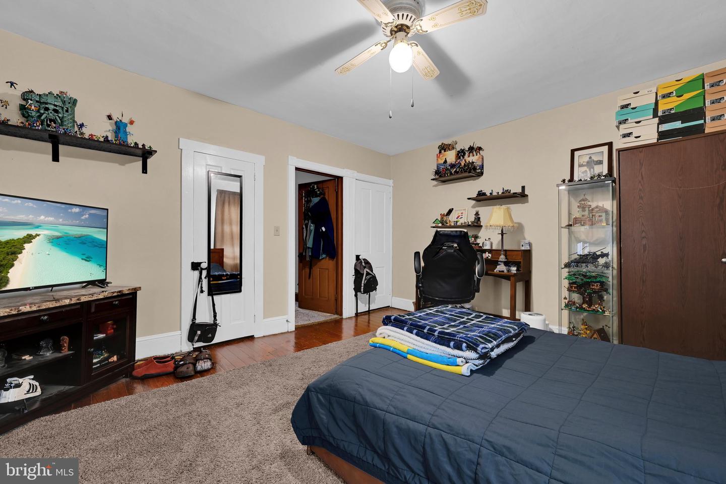 35 Clay St Property Photo 16