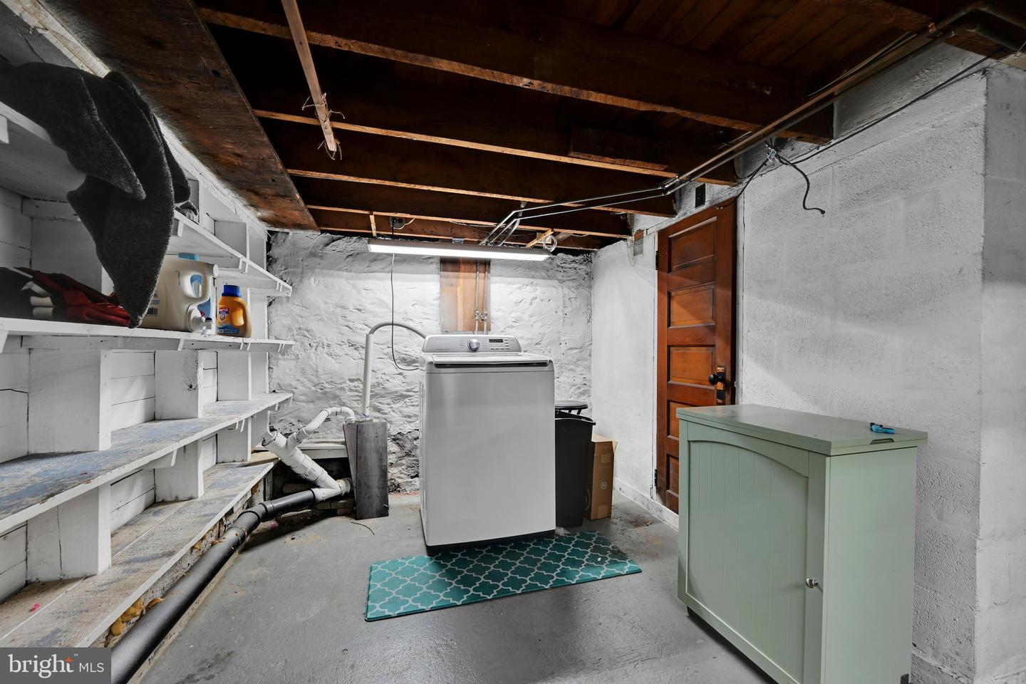 35 Clay St Property Photo 19