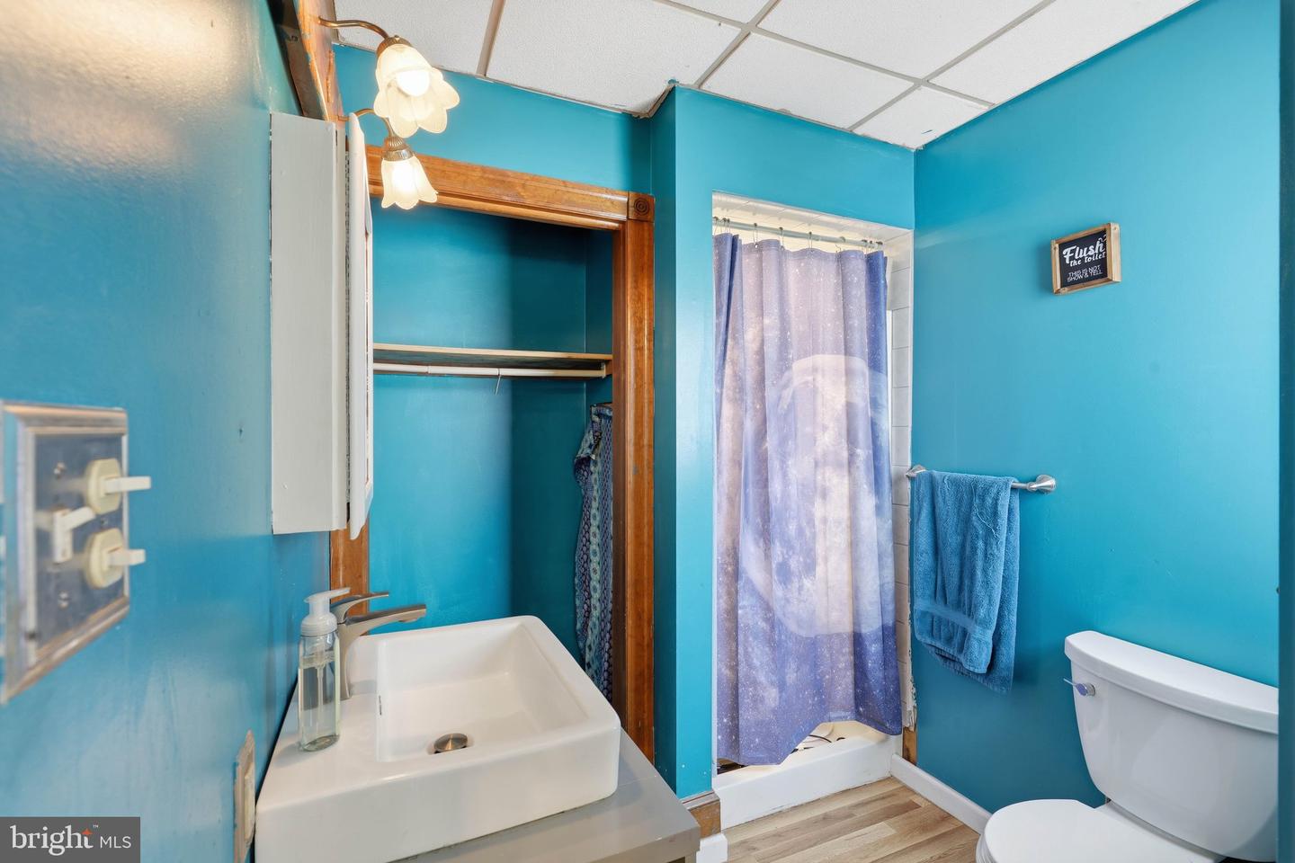 506 W Market St Property Photo 12