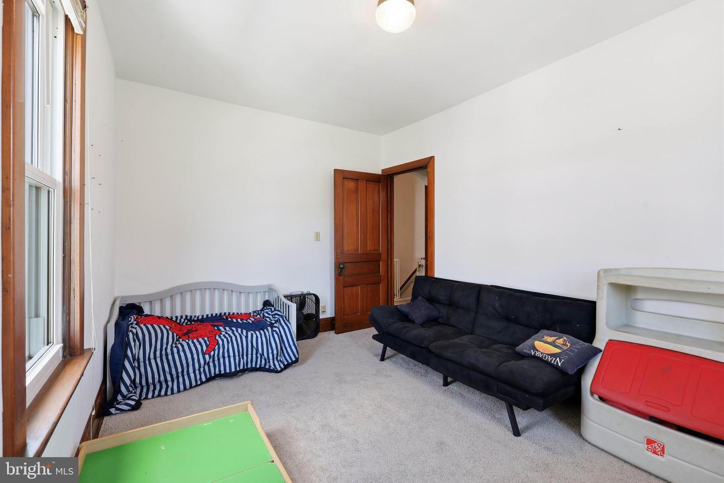506 W Market St Property Photo 19