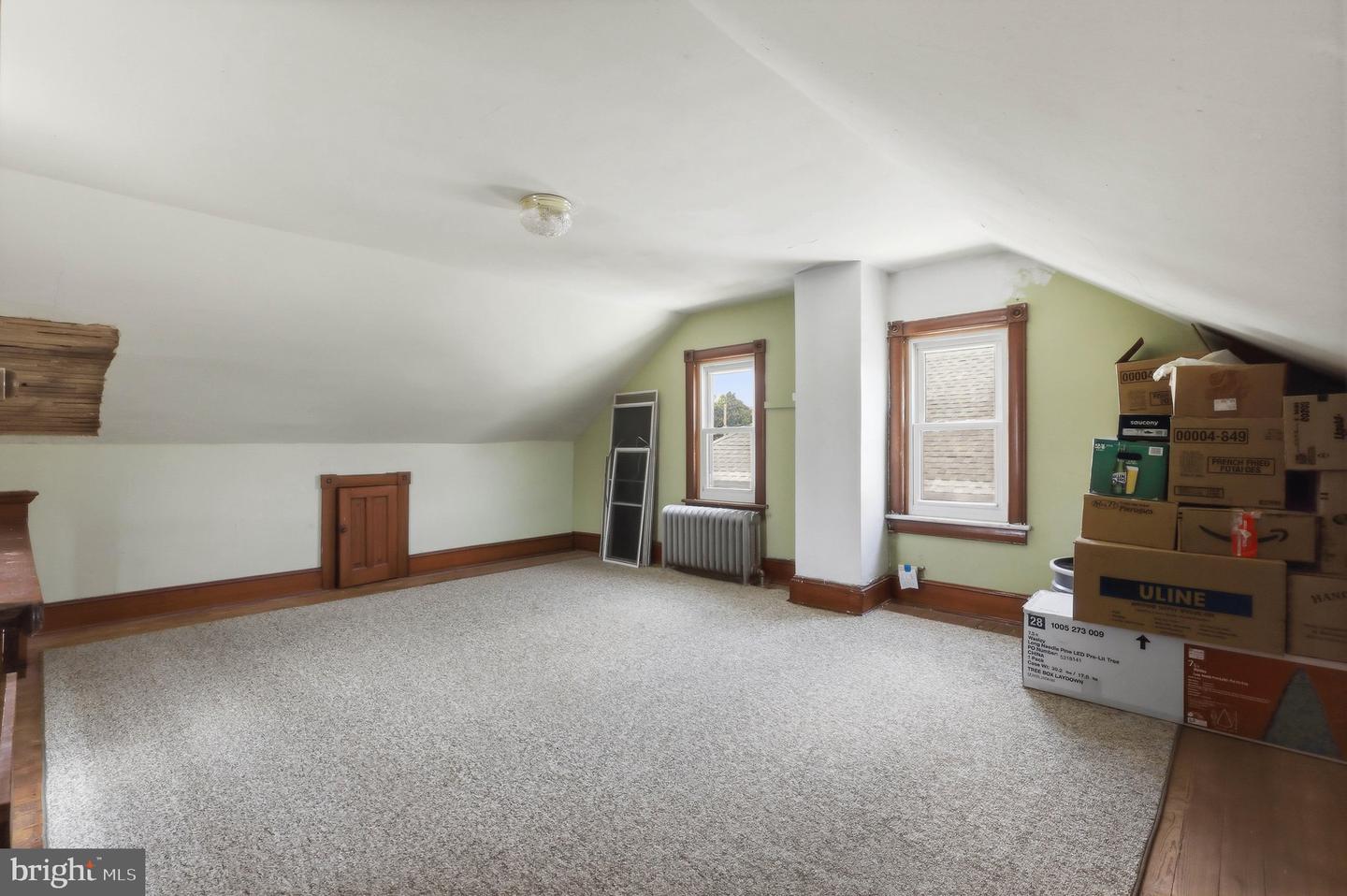 506 W Market St Property Photo 22
