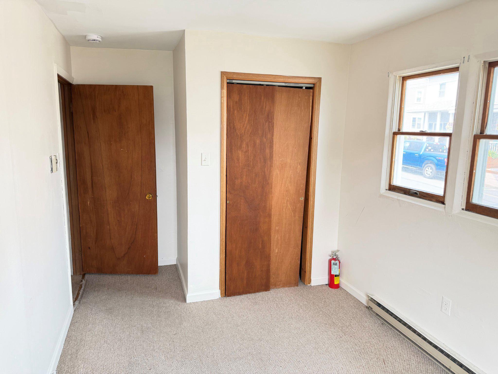 114 E Ruddle St Property Photo 10