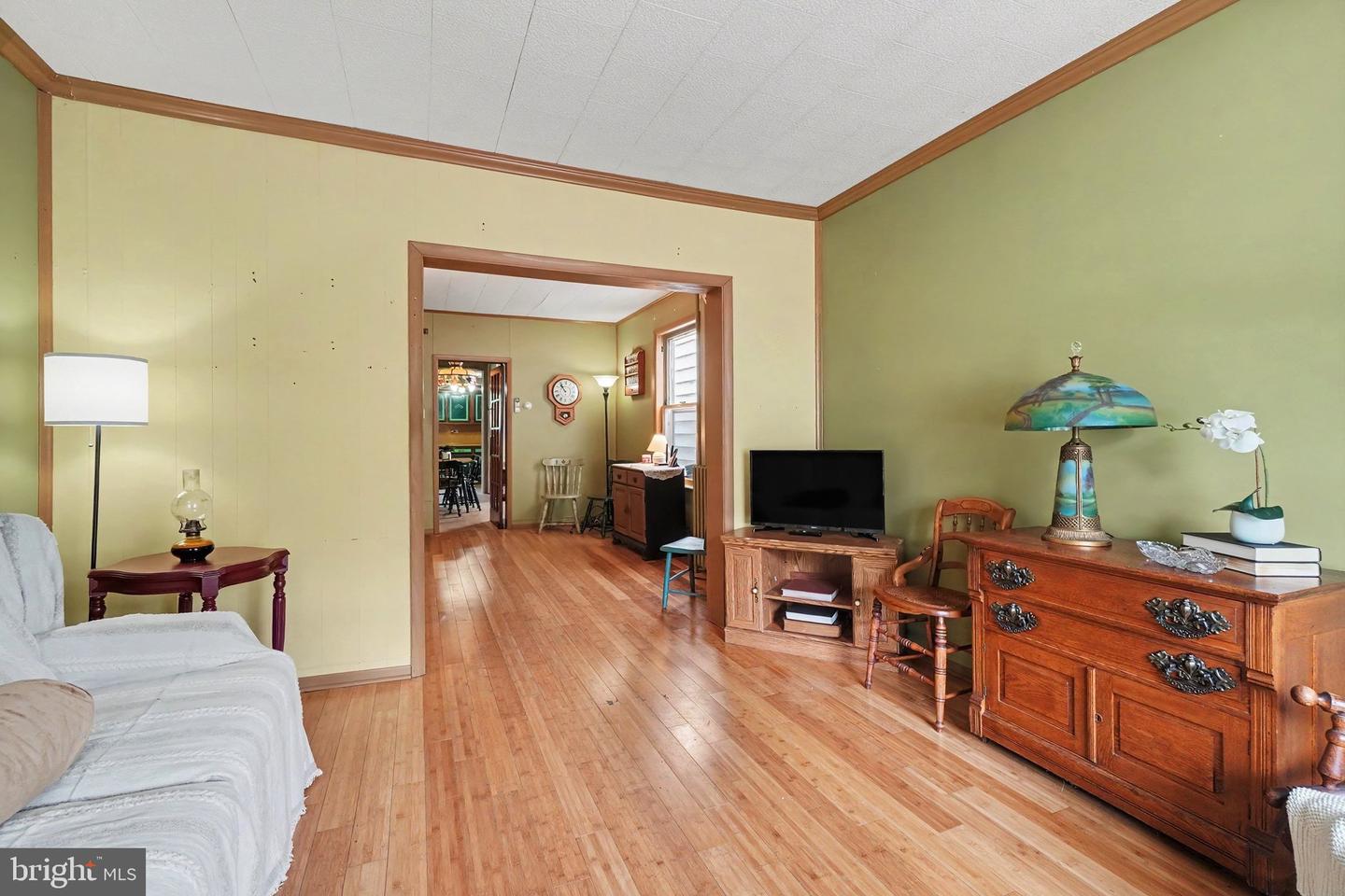 212 E Biddle St Property Photo 5