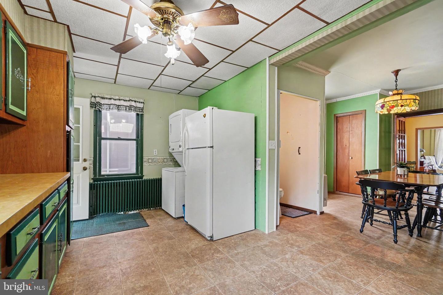 212 E Biddle St Property Photo 11