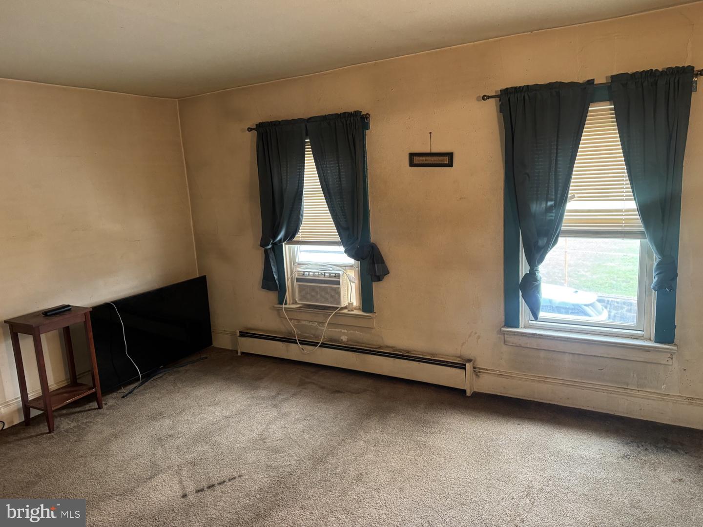457 Carbon St Property Photo 10