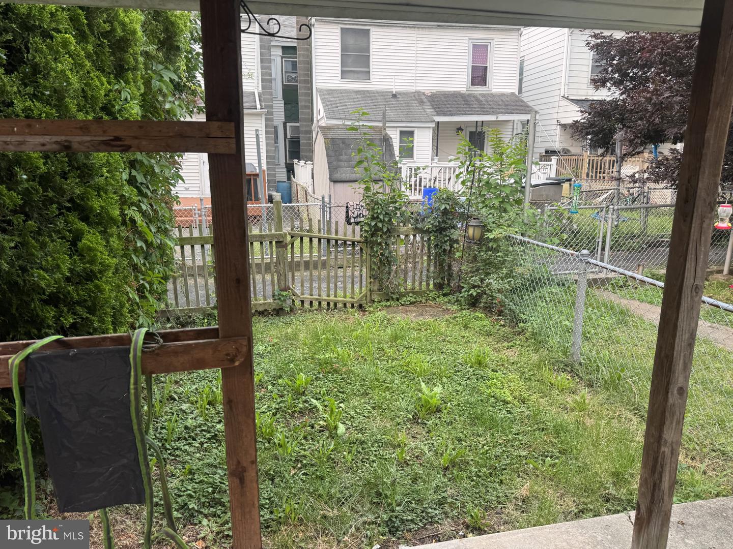 457 Carbon St Property Photo 13