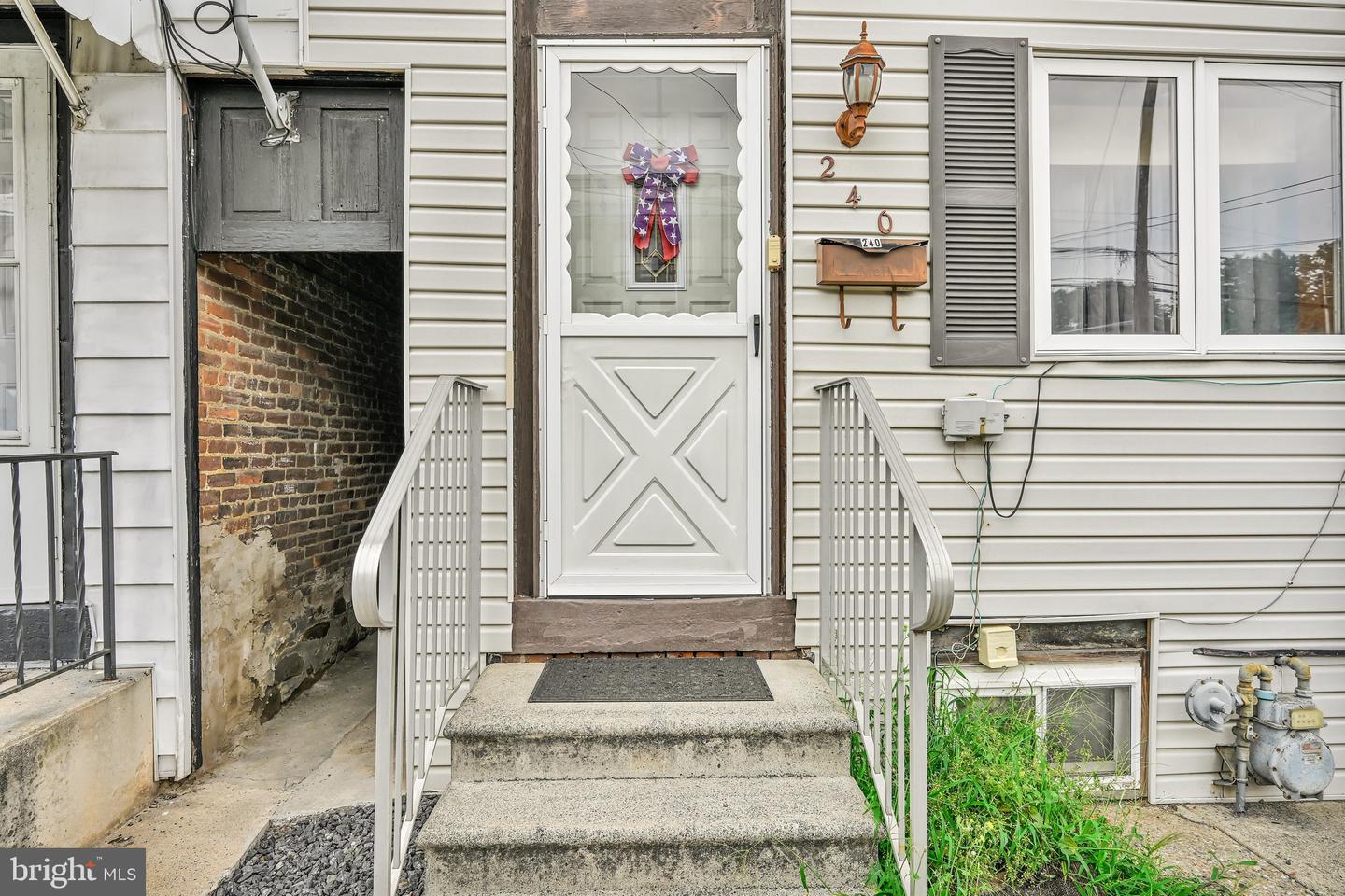 240 N 12th St Property Photo 7