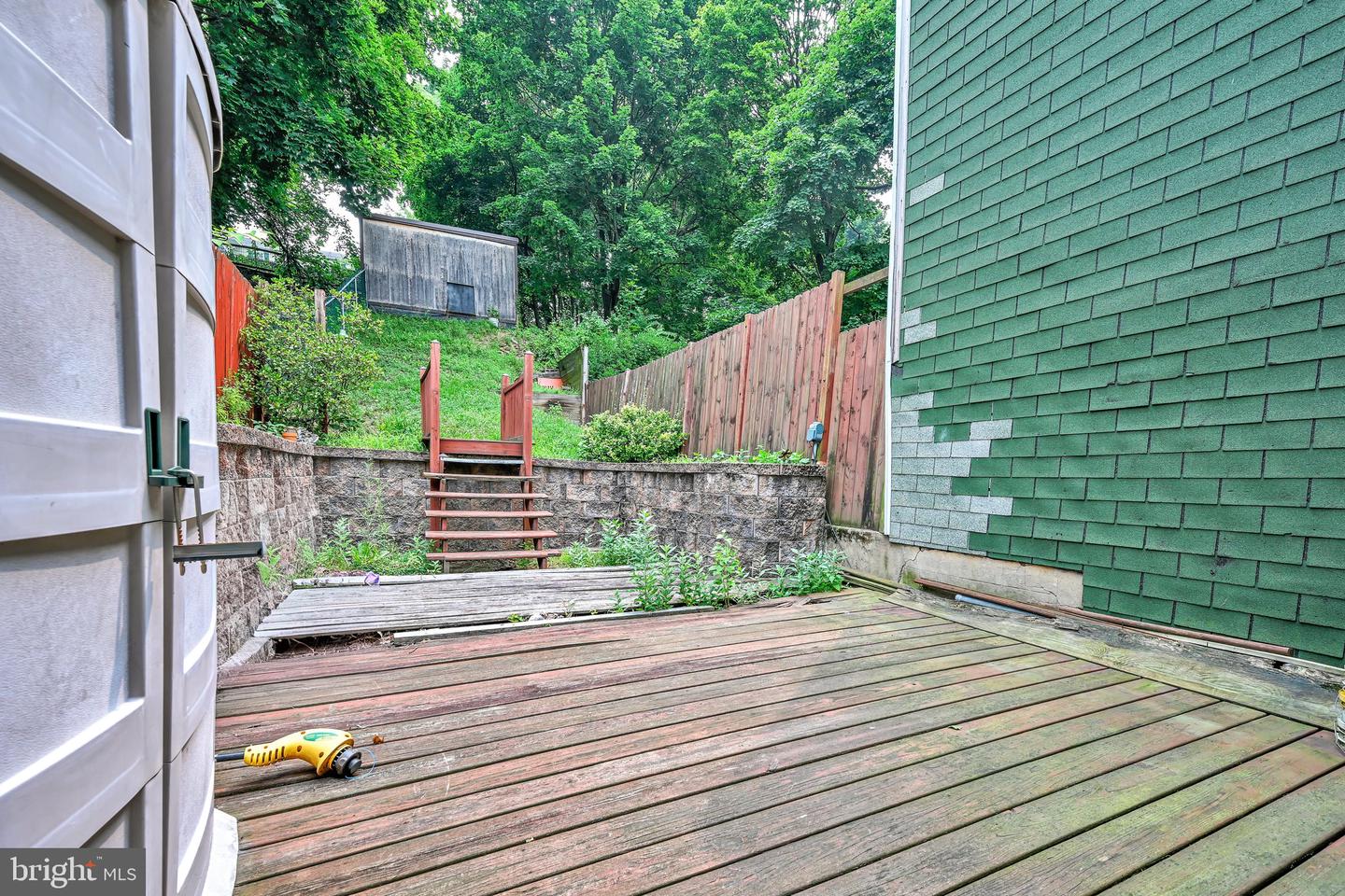 240 N 12th St Property Photo 24