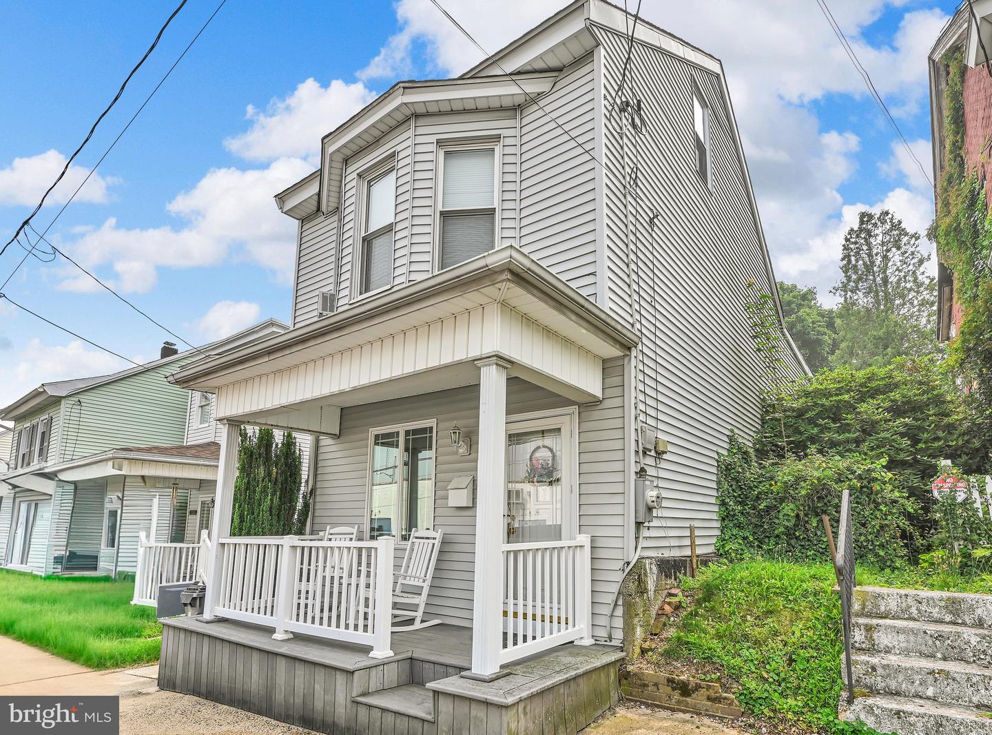 208 S Balliet St Property Photo 2