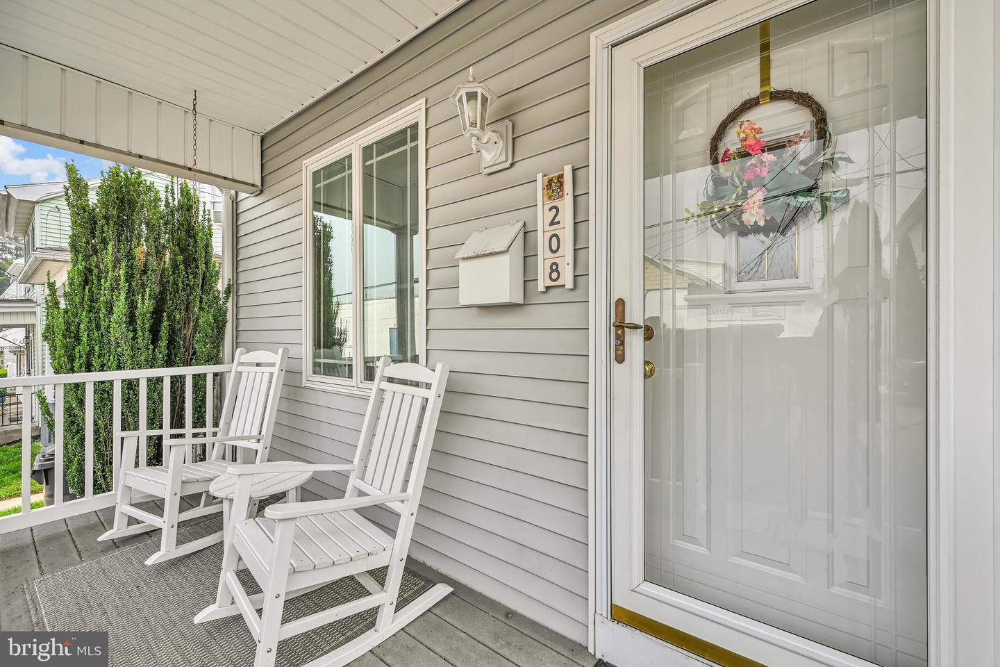 208 S Balliet St Property Photo 5