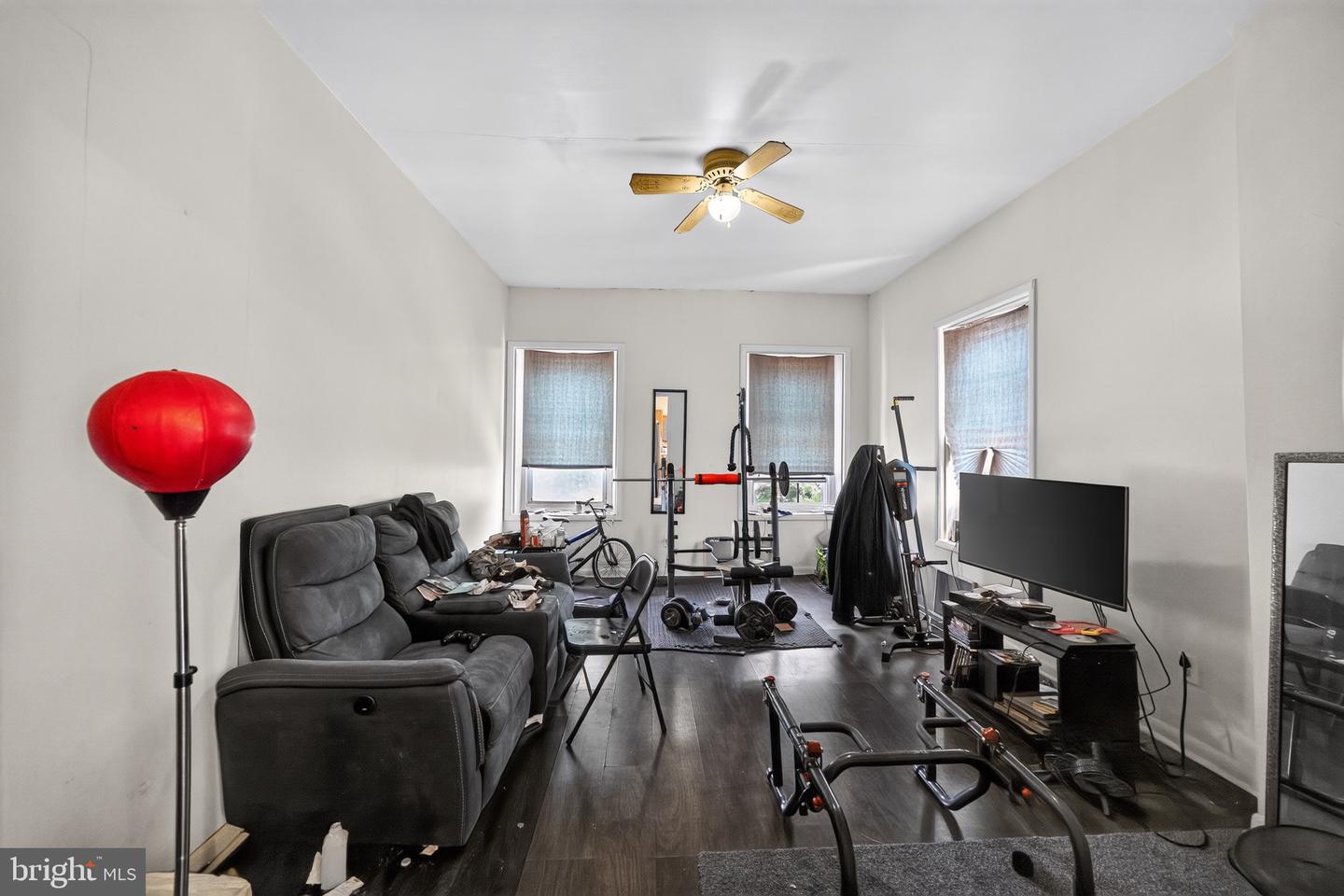 326 W Broad St Property Photo 38