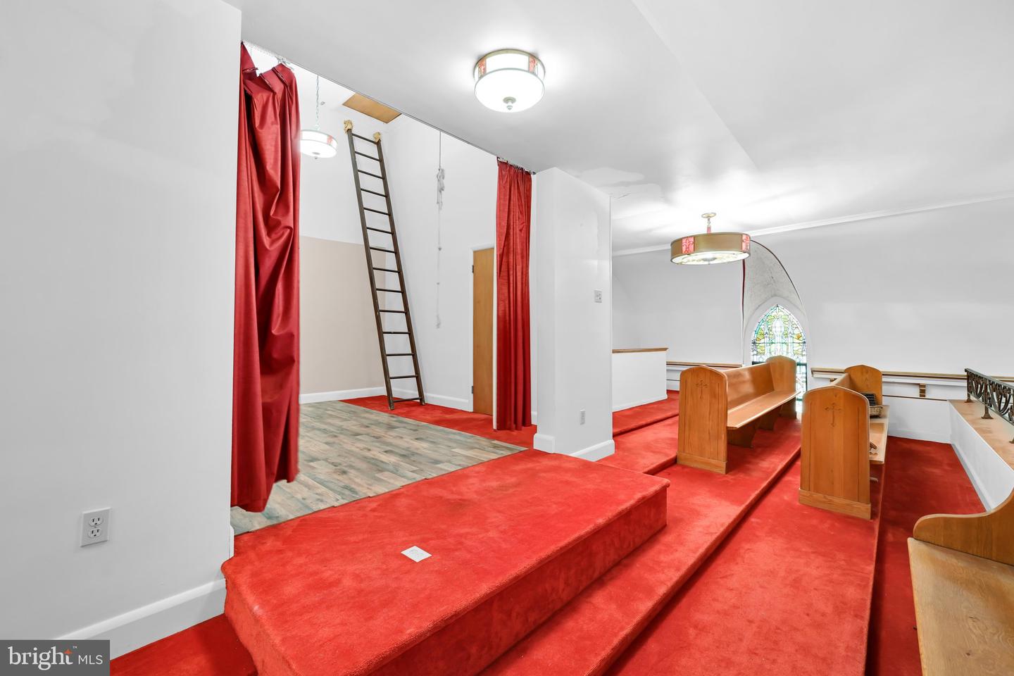 50 S Nichols St Property Photo 15