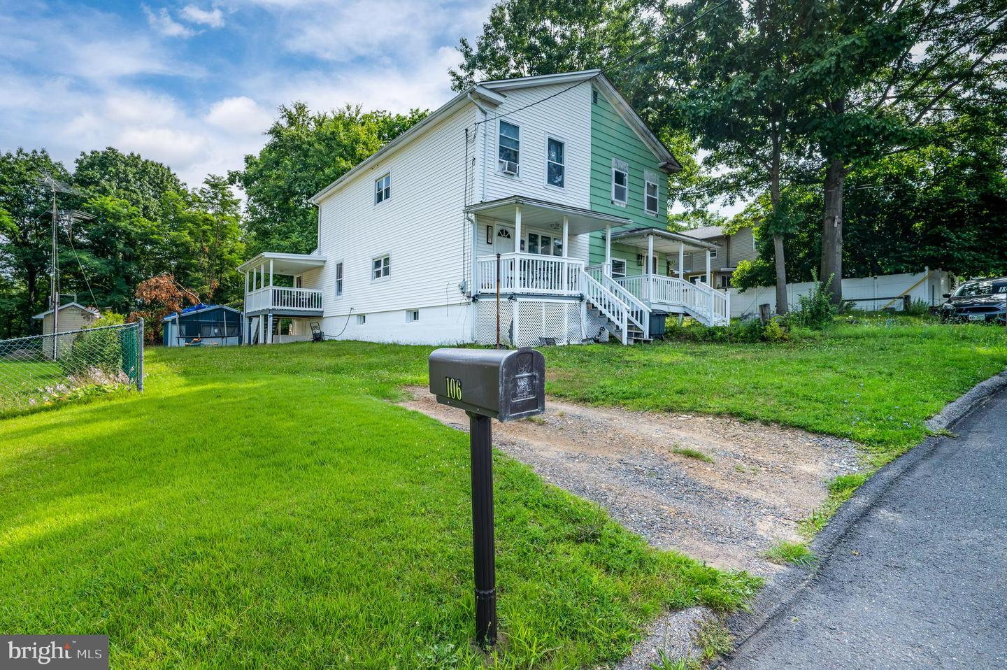 106 S MAIN ST