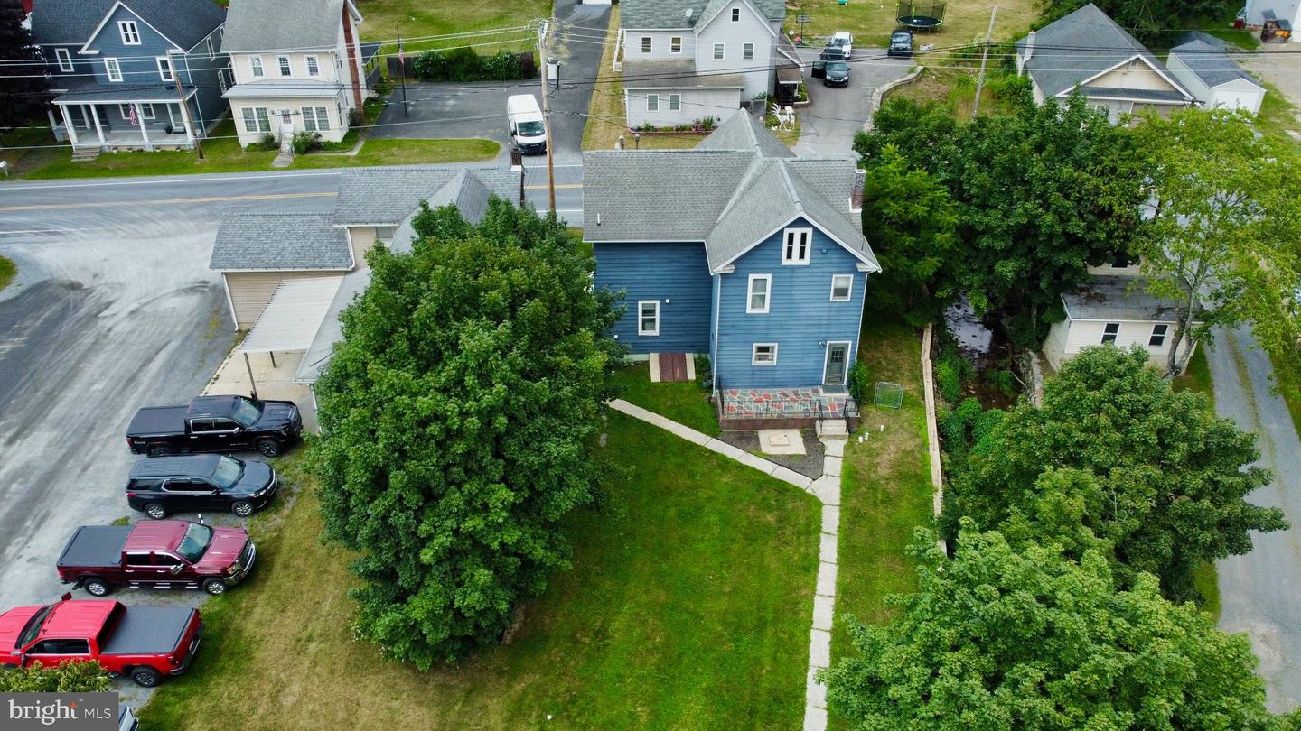 816 Lizard Creek Rd Property Photo 9