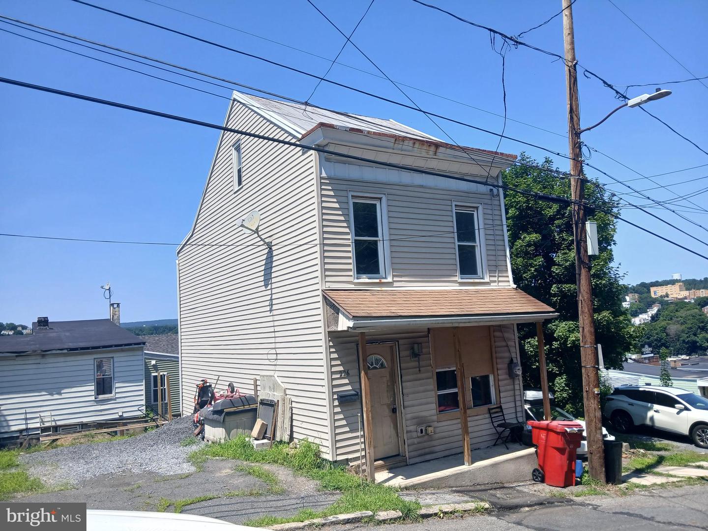 226 Pierce St Property Photo 2