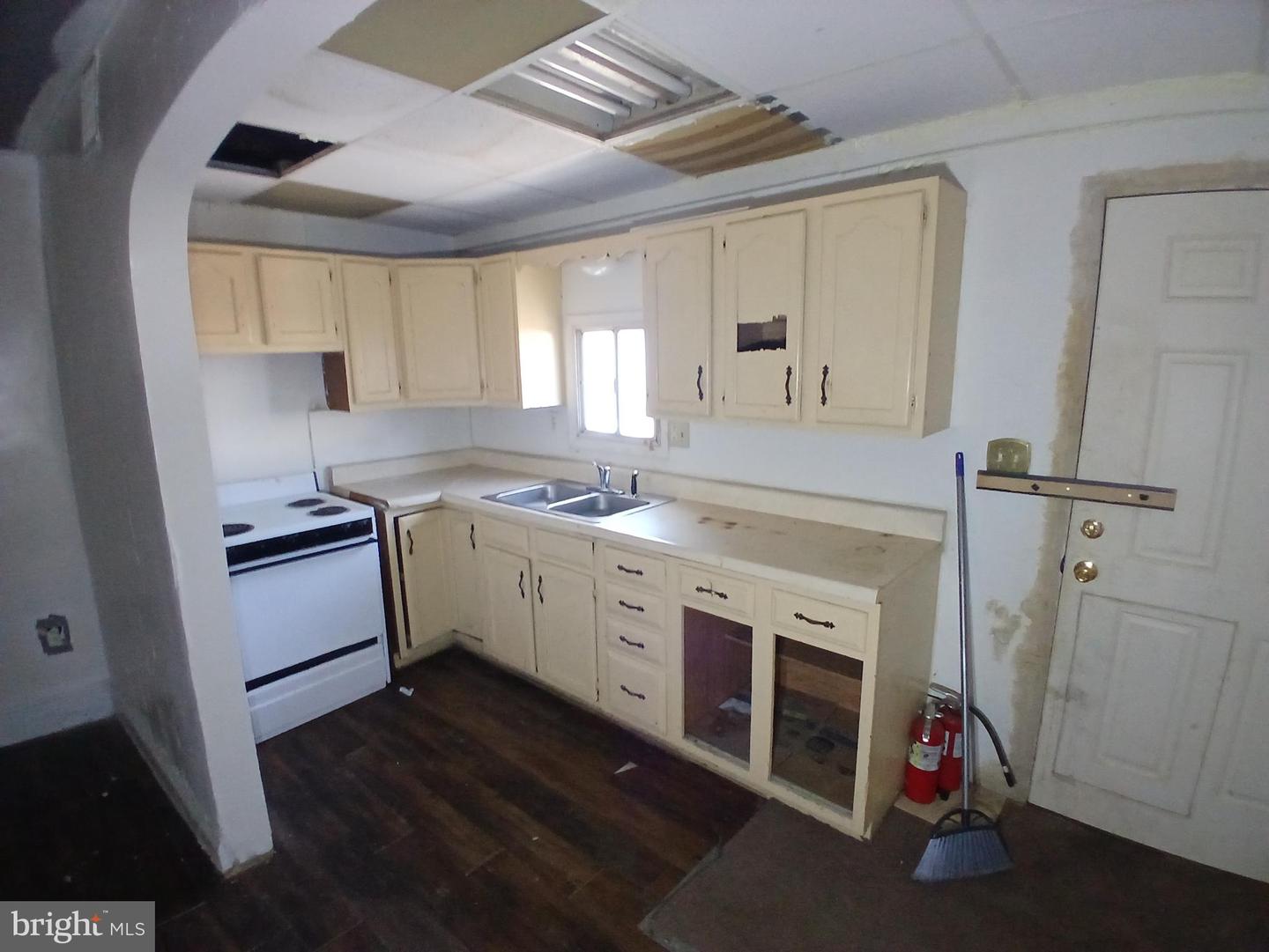 226 Pierce St Property Photo 7