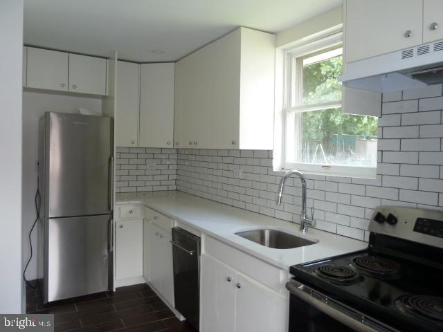 14 N Line St Property Photo 9