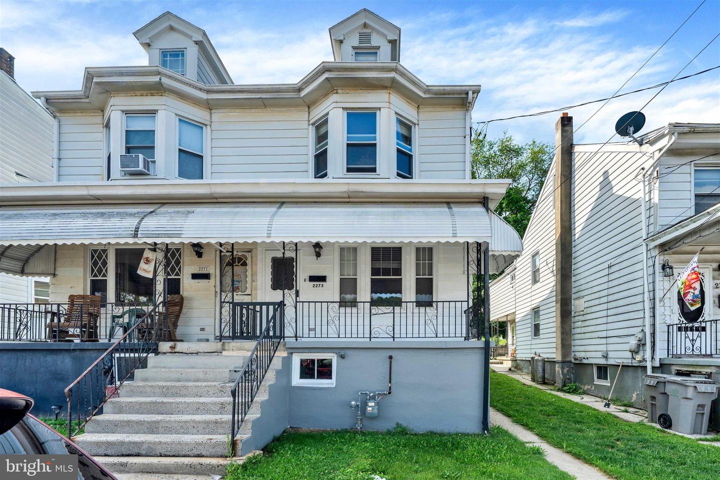 2273 W Market St Property Photo 1