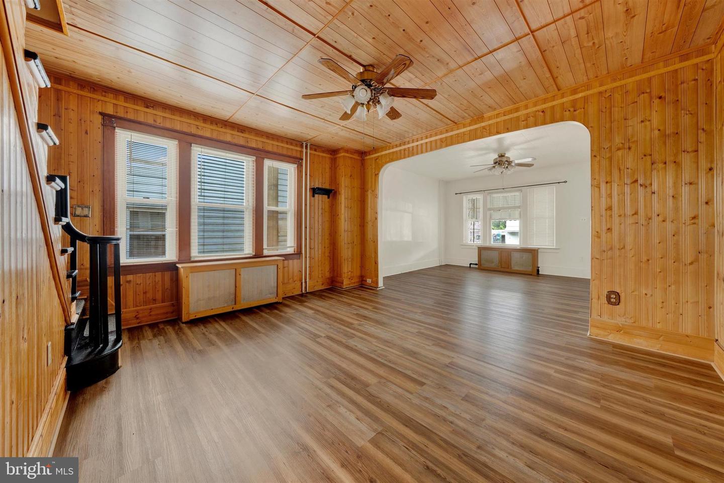 2273 W Market St Property Photo 5