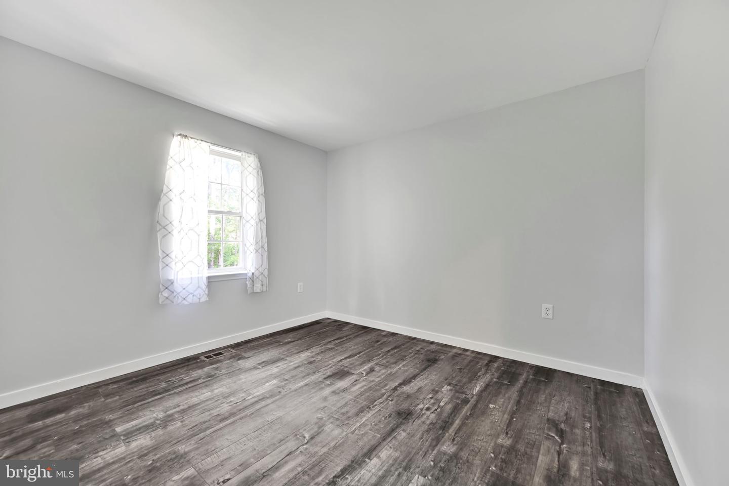 1800 Crazy Horse Dr Property Photo 14