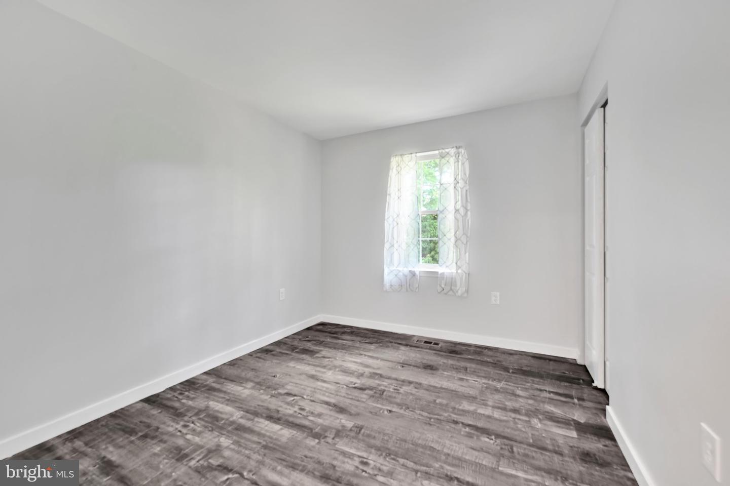 1800 Crazy Horse Dr Property Photo 17