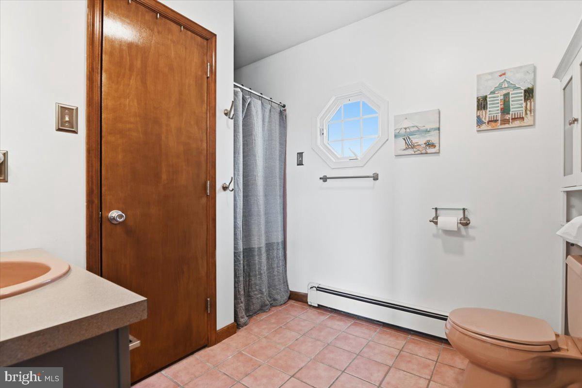 522 Green Ln Property Photo 36