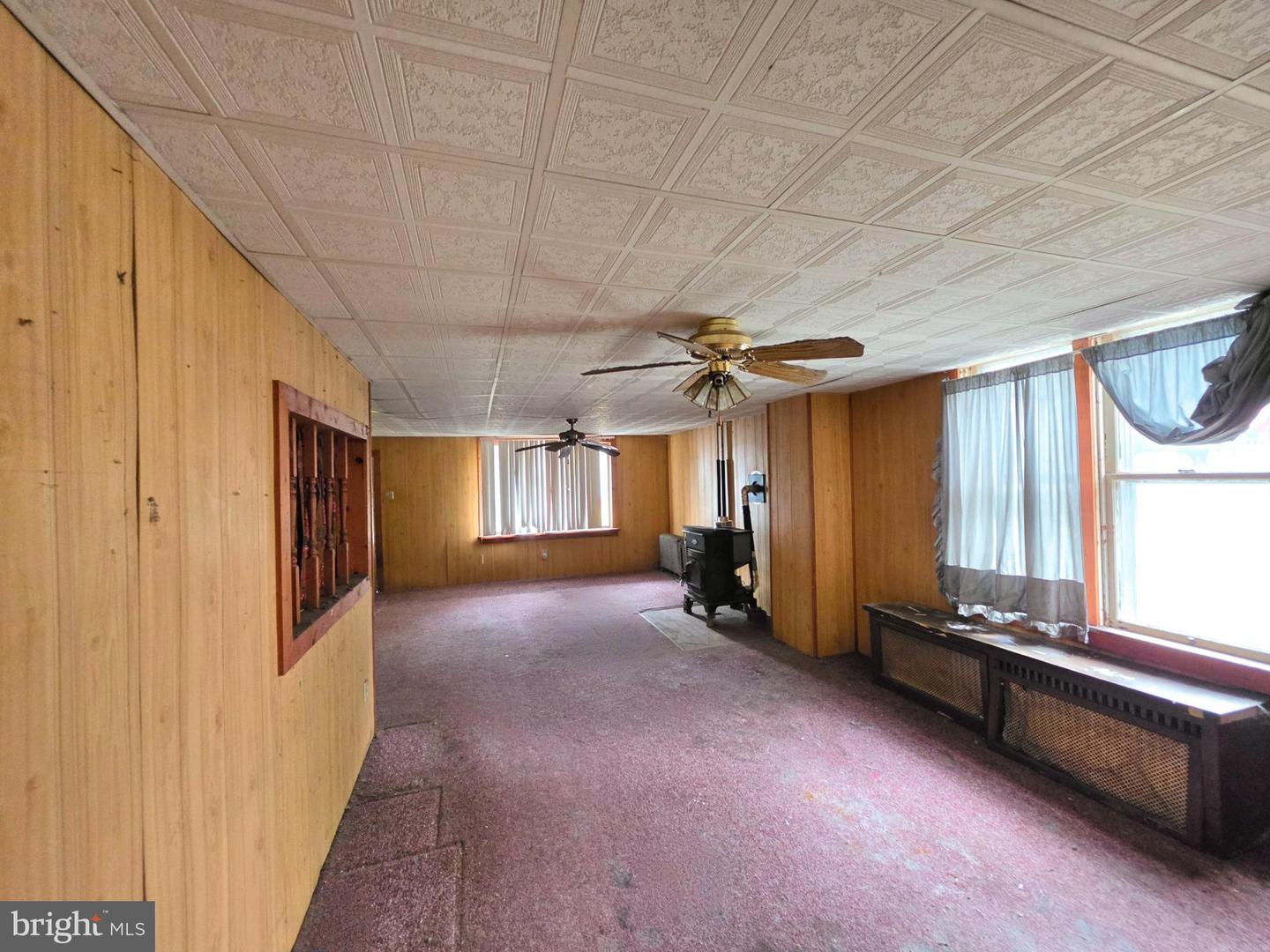 2 E Colliery Ave Property Photo 4