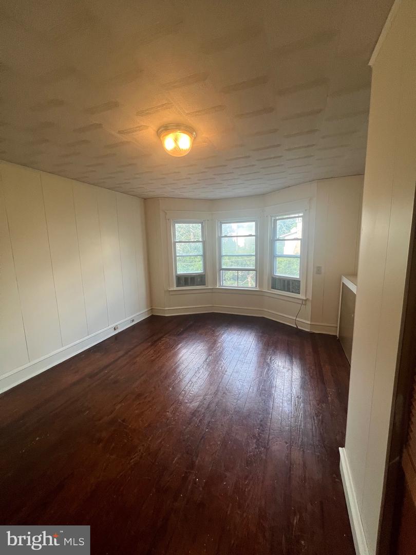 115 Queen St Property Photo 17