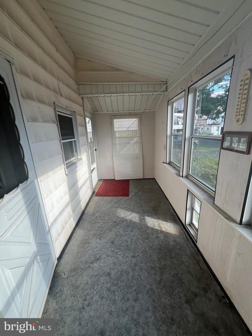 115 Queen St Property Photo 36