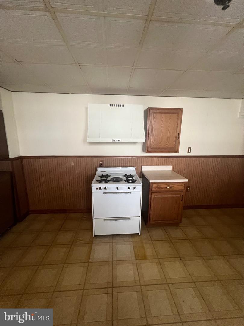 115 Queen St Property Photo 38