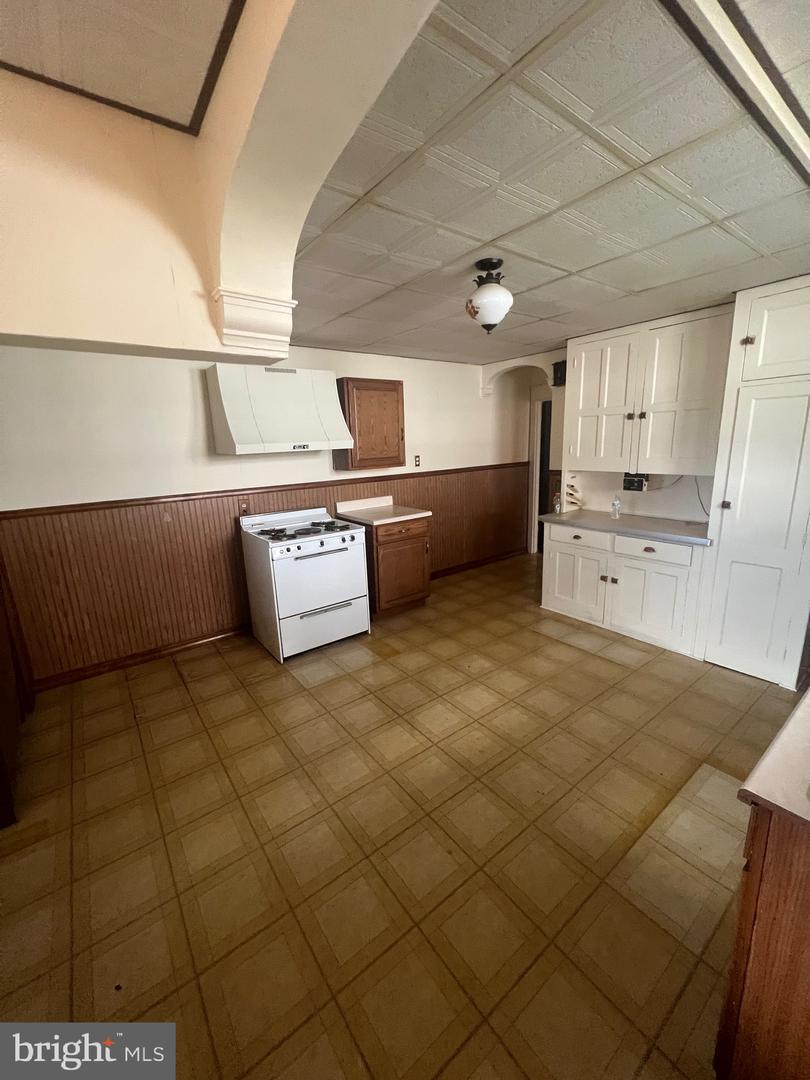115 Queen St Property Photo 39
