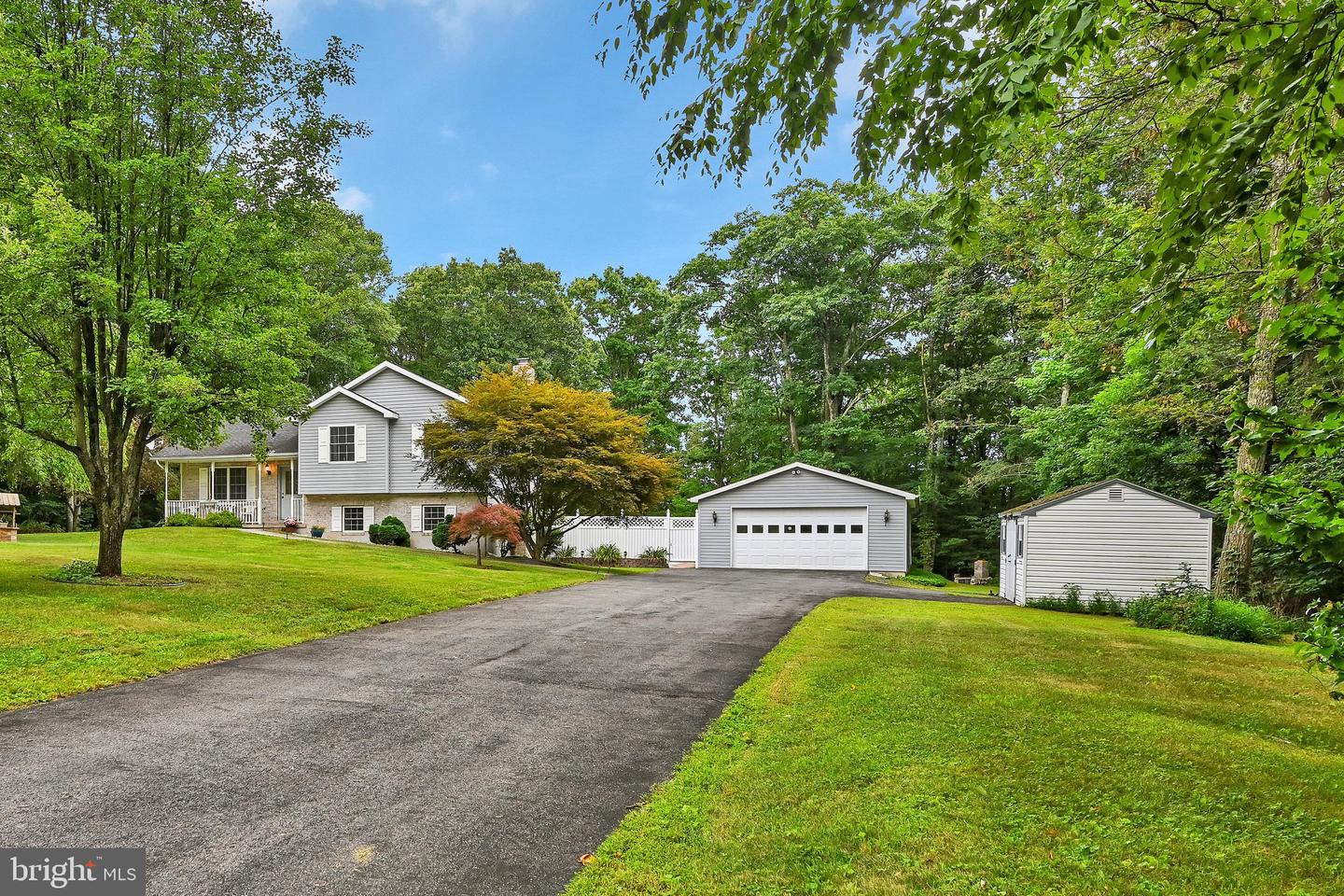 696 PINE HILL RD