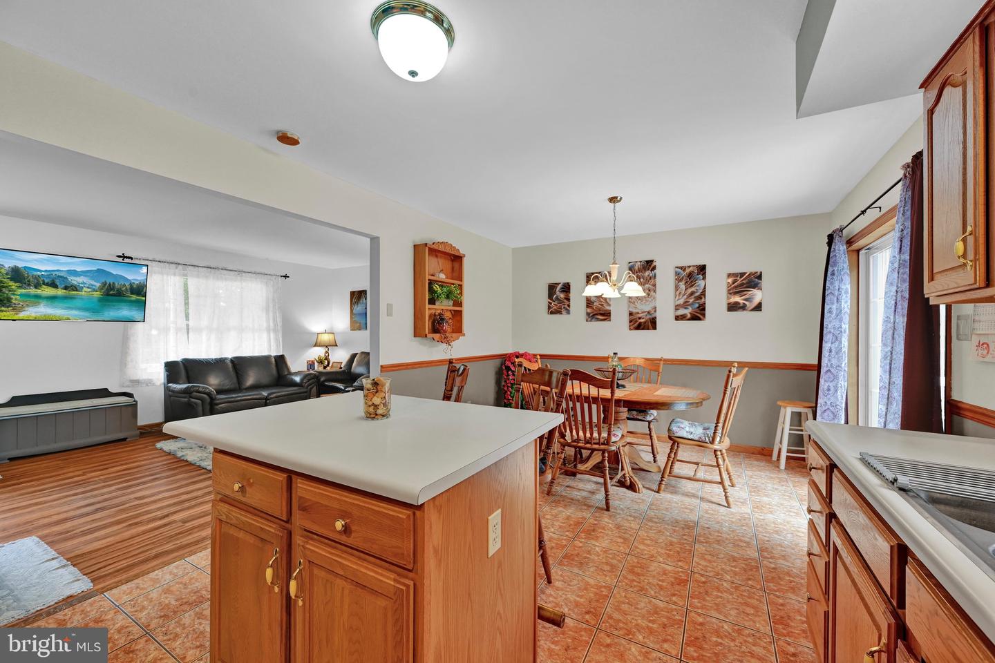 696 Pine Hill Rd Property Photo 17