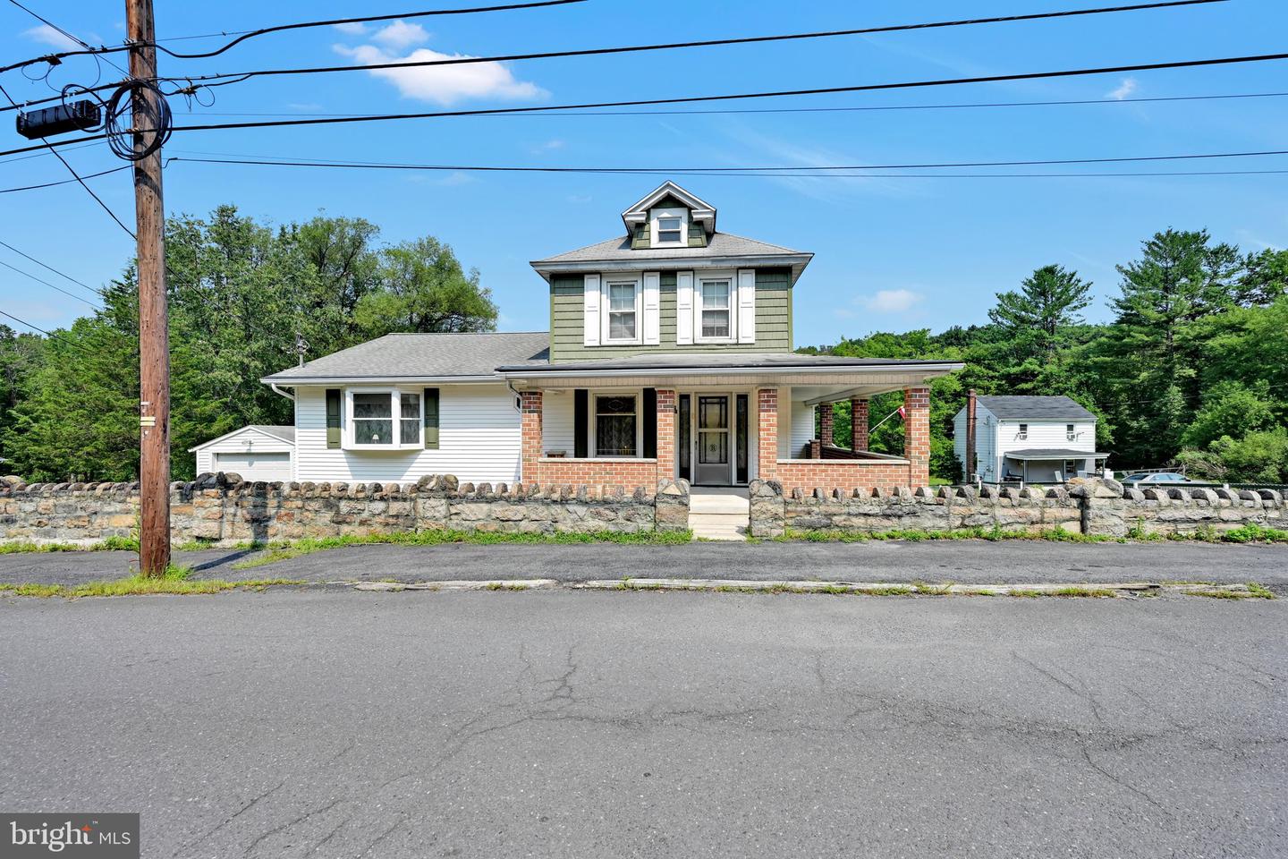 91 Tuscarora St Property Photo 1