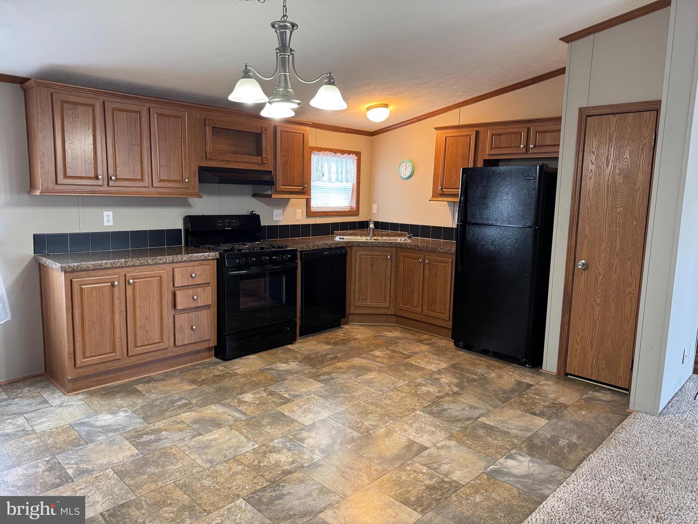 2-c C Frieden Mnr Property Photo 5