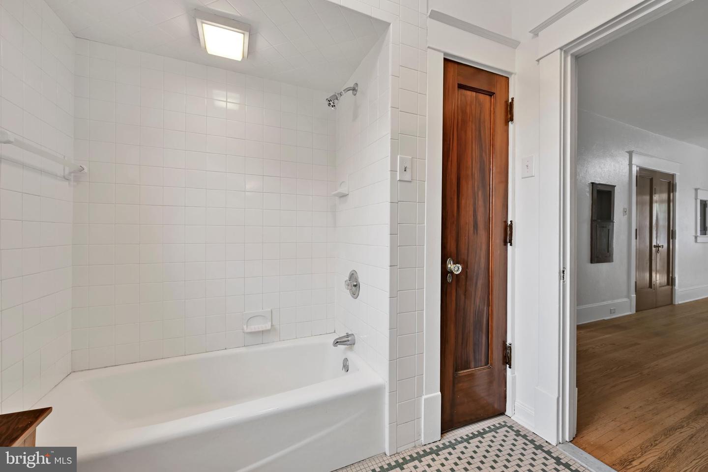 1805 Mahantongo St Property Photo 51
