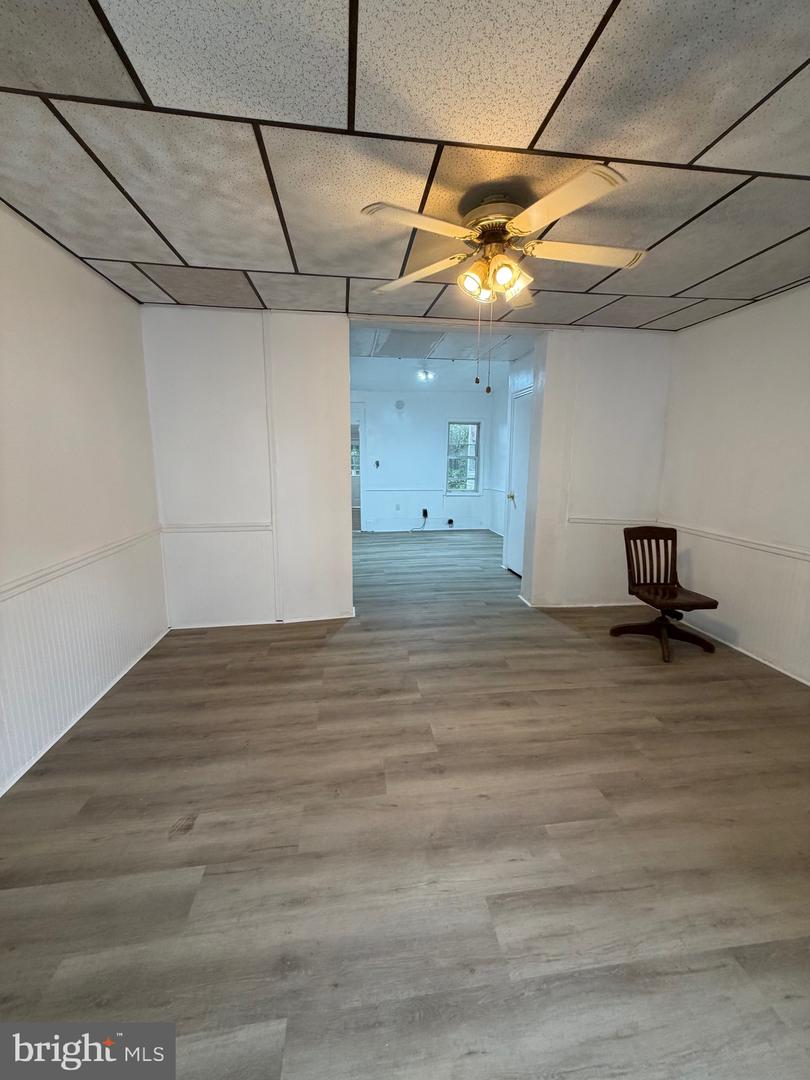 2422 W Water St Property Photo 3