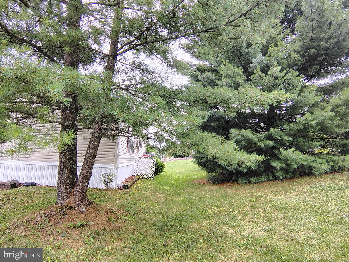 2-a A Genesis Blvd Property Photo 34