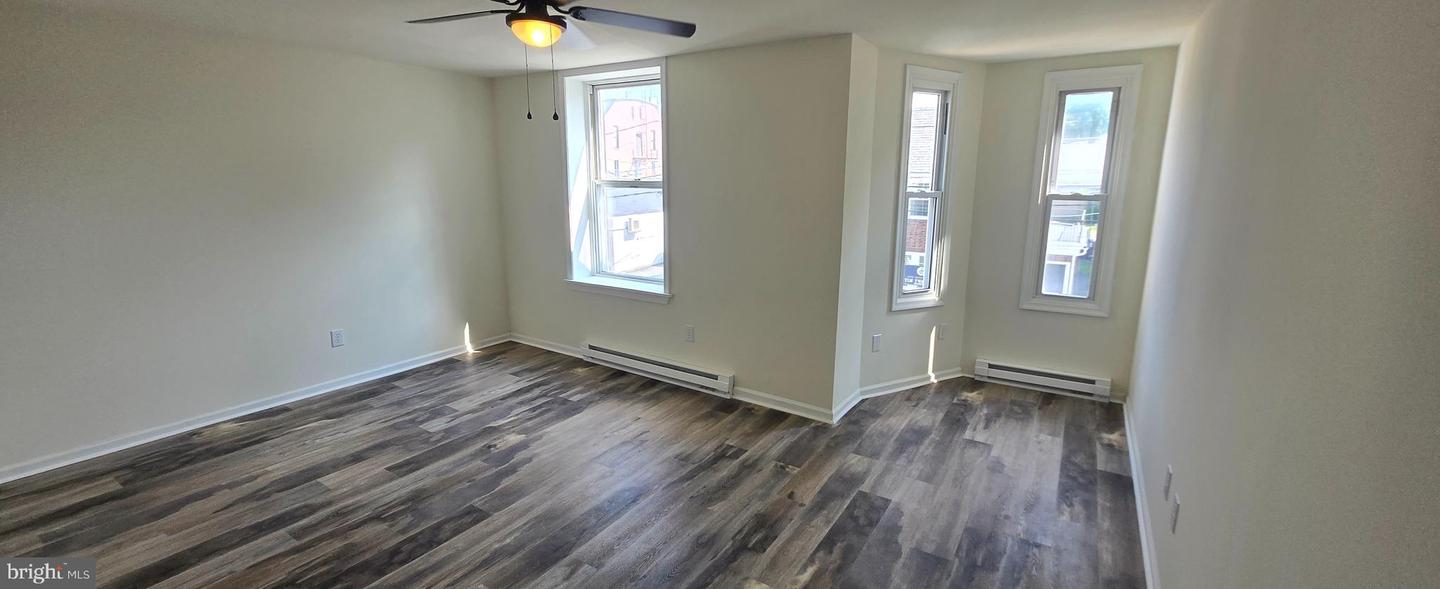 22 S Saint John St #2nd Fl Property Photo 15
