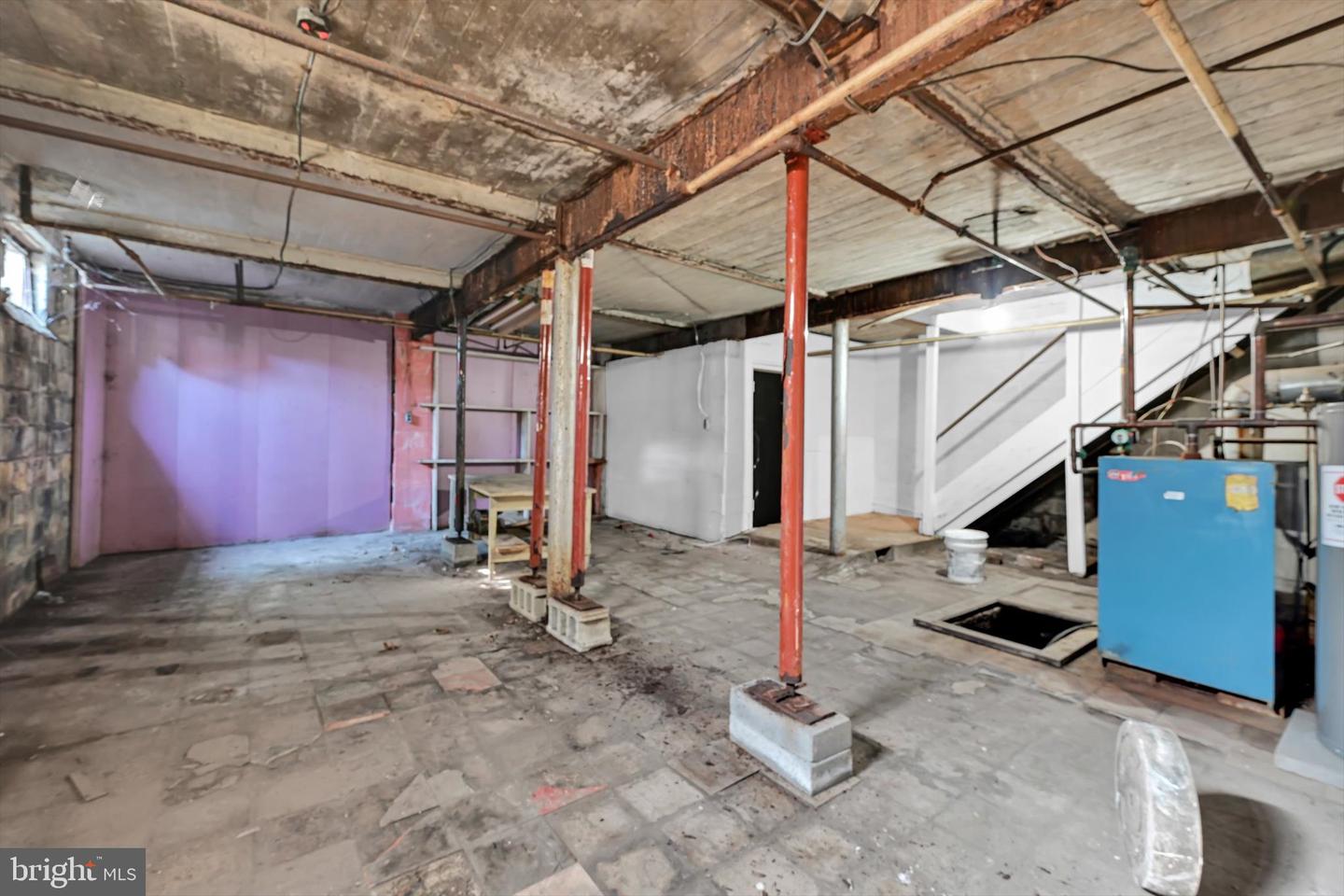 625 E Main St Property Photo 36